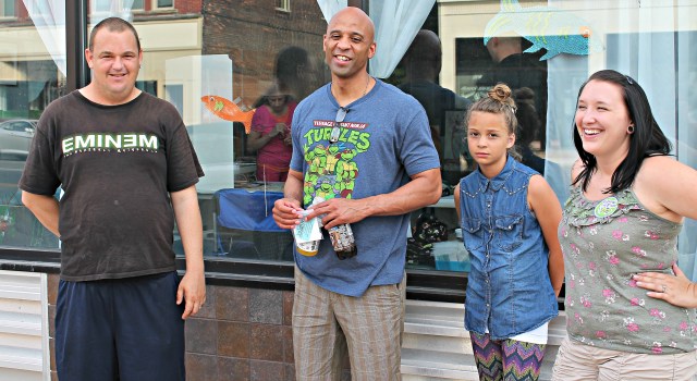 Follow the Fish artSHop DJ Joey Leon Mason Erin Vardous 2