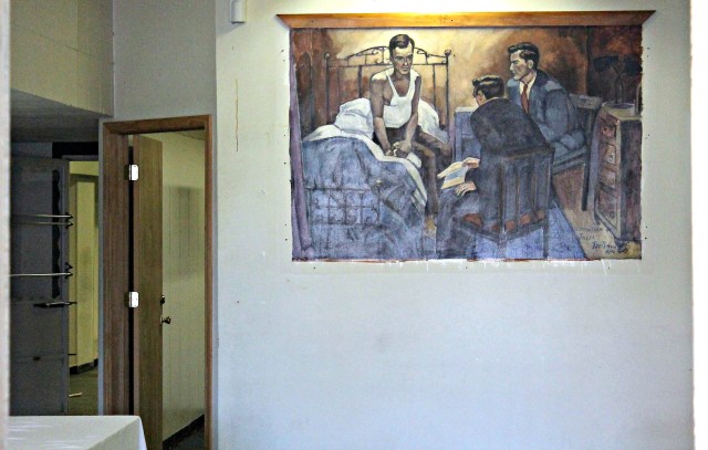 inside former harts jewelry