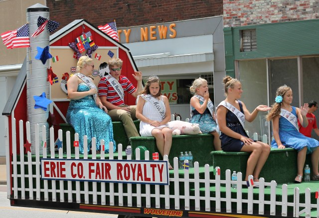 International Parade erie county fair