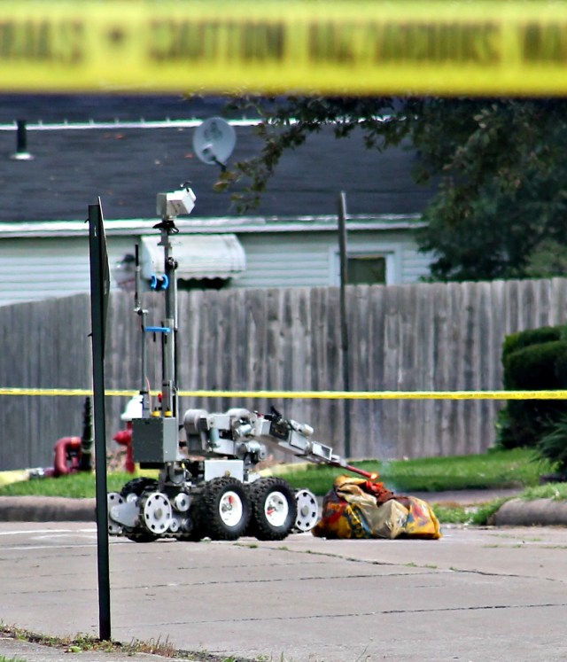 robot flares dynamite