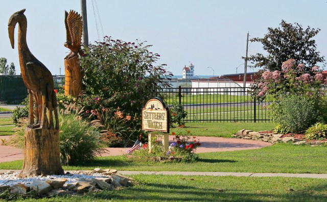 SW sign w lighthouse