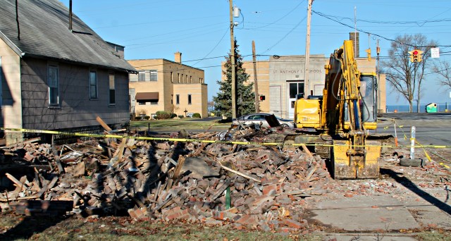 corner Kansas East Erie looking N-001