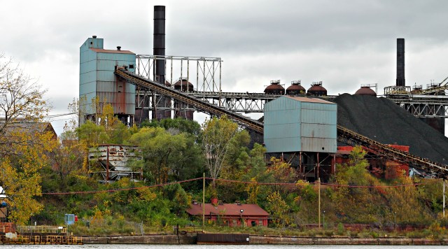 Black River Boat Tour fall foliage 101814-019