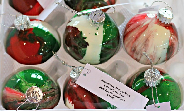 Lorain Historical Society ornaments-002