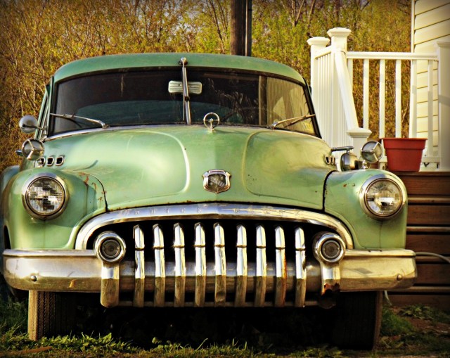 040312 old 1948 or 1949 Buick Roadmaster-1