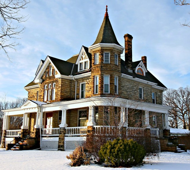 1865 E 32ND ST LORAIN OH