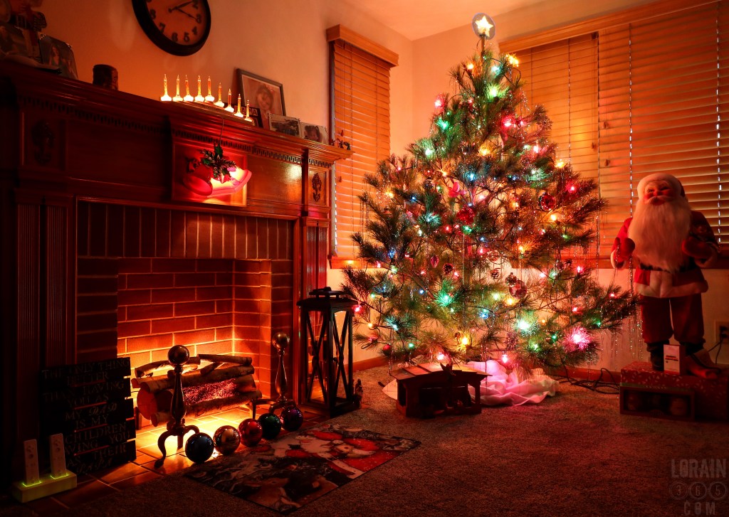 cozy classic christmas corner 122815