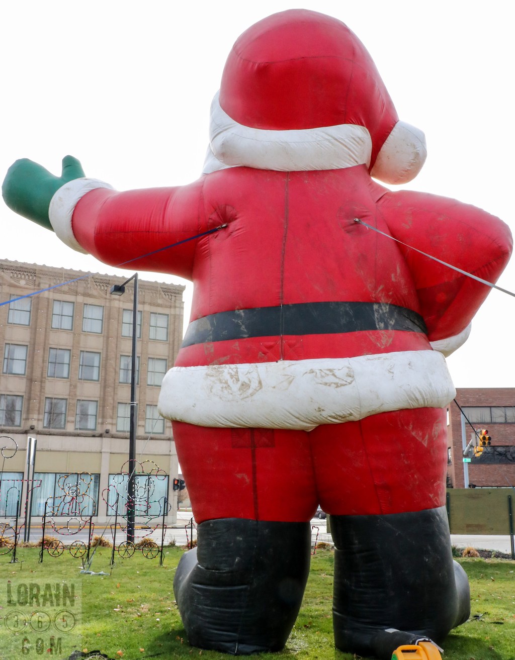 dirty old man on the corner-002