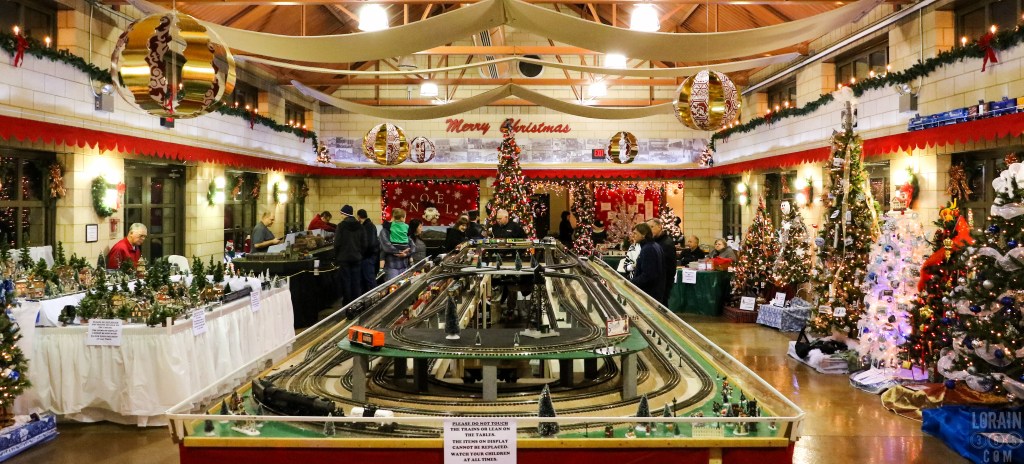 International Trees and Trains 2015 01