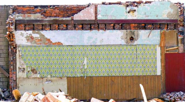 the-walls-between-01