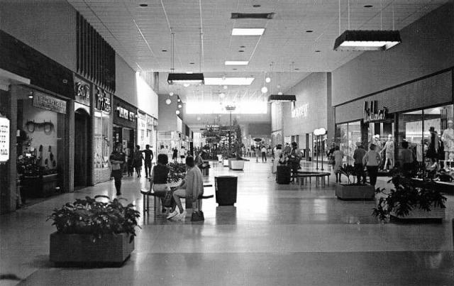mIdway mall 2
