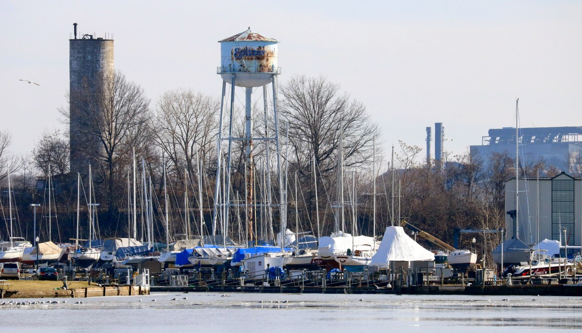 boats ashore LORAIN 365